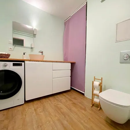 Cosy & Comfortable In Downtown